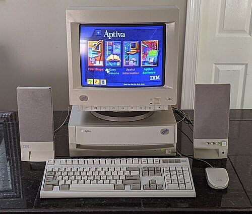 PC con Windows 95 (IBM Aptiva) (1995)