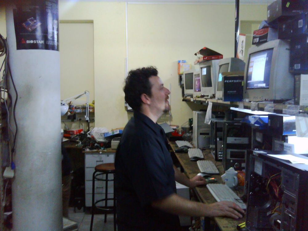 Foto histórica de Todo Insumos: 2010-09-09T22-38-48.jpeg